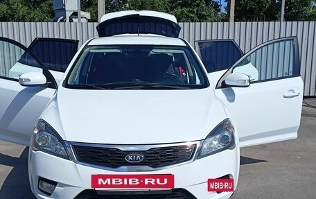 KIA cee'd I рестайлинг, 2011 год, 855 000 рублей, 7 фотография