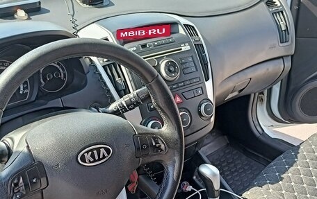 KIA cee'd I рестайлинг, 2011 год, 855 000 рублей, 17 фотография