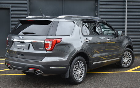 Ford Explorer VI, 2018 год, 3 270 000 рублей, 3 фотография