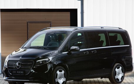 Mercedes-Benz V-Класс, 2024 год, 13 990 000 рублей, 3 фотография