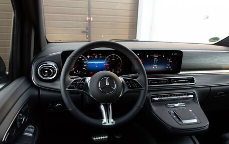 Mercedes-Benz V-Класс, 2024 год, 13 990 000 рублей, 29 фотография