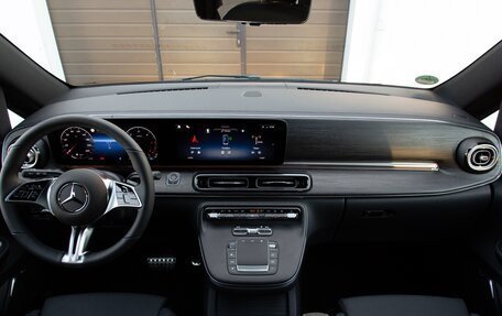 Mercedes-Benz V-Класс, 2024 год, 13 990 000 рублей, 30 фотография