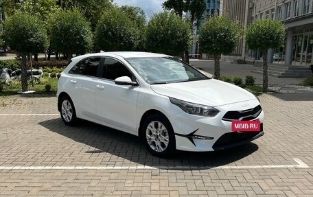 KIA cee'd III, 2022 год, 2 250 000 рублей, 3 фотография