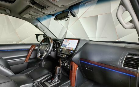 Toyota Land Cruiser Prado 150 рестайлинг 2, 2016 год, 3 497 000 рублей, 13 фотография
