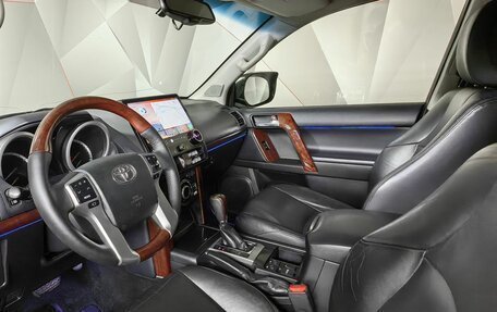 Toyota Land Cruiser Prado 150 рестайлинг 2, 2016 год, 3 497 000 рублей, 18 фотография