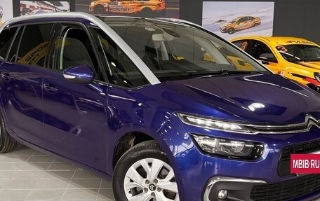Citroen C4 Picasso II рестайлинг, 2018 год, 1 450 000 рублей, 2 фотография