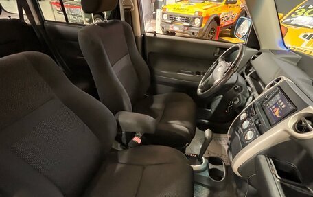 Scion xB II рестайлинг, 2005 год, 460 000 рублей, 22 фотография