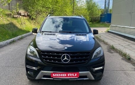 Mercedes-Benz M-Класс, 2013 год, 2 250 000 рублей, 2 фотография