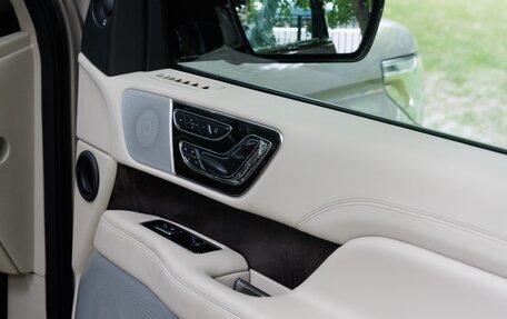 Lincoln Navigator, 2019 год, 5 000 000 рублей, 7 фотография