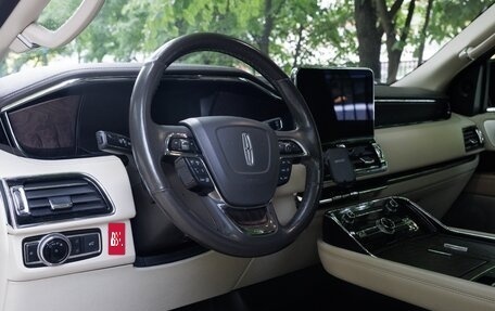 Lincoln Navigator, 2019 год, 5 000 000 рублей, 5 фотография