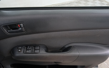 Toyota Succeed I рестайлинг, 2003 год, 499 000 рублей, 19 фотография
