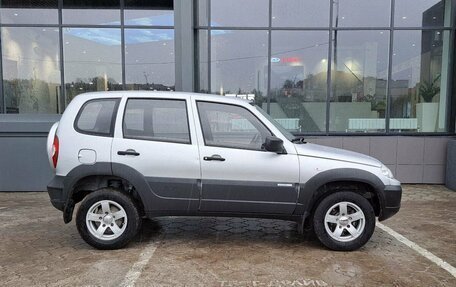Chevrolet Niva I рестайлинг, 2012 год, 585 000 рублей, 6 фотография
