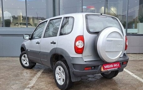 Chevrolet Niva I рестайлинг, 2012 год, 585 000 рублей, 3 фотография