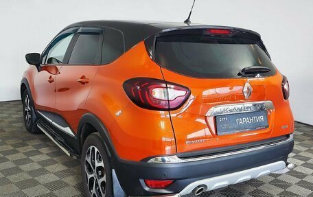 Renault Kaptur I рестайлинг, 2017 год, 1 249 000 рублей, 8 фотография