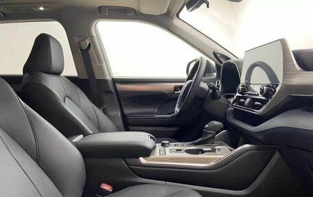 Toyota Highlander, 2025 год, 5 970 000 рублей, 12 фотография