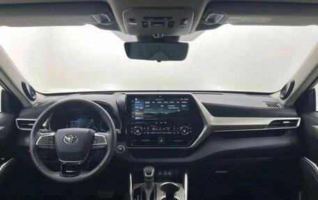 Toyota Highlander, 2025 год, 5 970 000 рублей, 17 фотография