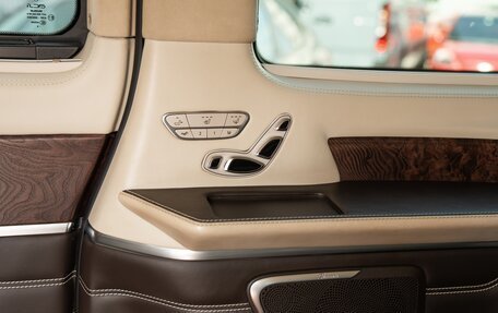 Mercedes-Benz V-Класс, 2016 год, 7 000 000 рублей, 17 фотография