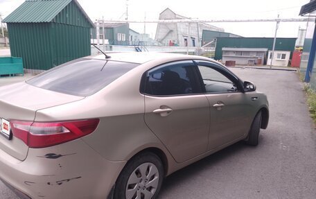 KIA Rio III рестайлинг, 2014 год, 800 000 рублей, 2 фотография