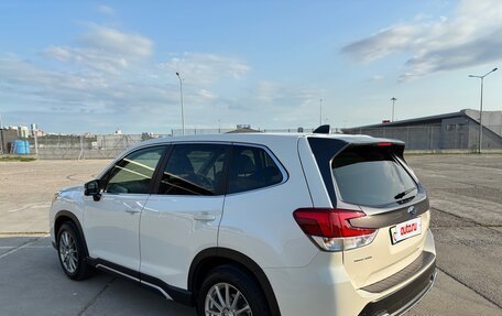 Subaru Forester, 2021 год, 3 000 000 рублей, 5 фотография