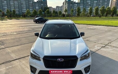 Subaru Forester, 2021 год, 3 000 000 рублей, 2 фотография