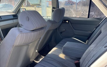 Mercedes-Benz E-Класс, 1992 год, 100 000 рублей, 9 фотография
