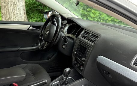 Volkswagen Jetta VI, 2018 год, 1 050 000 рублей, 11 фотография