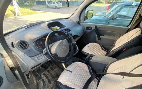 Renault Kangoo II рестайлинг, 2011 год, 550 000 рублей, 3 фотография