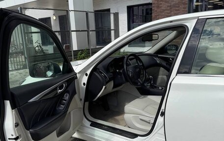 Infiniti Q50 I рестайлинг, 2014 год, 1 720 000 рублей, 8 фотография