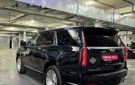 Cadillac Escalade V, 2023 год, 17 000 000 рублей, 5 фотография