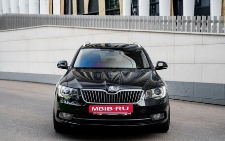 Skoda Superb III рестайлинг, 2013 год, 2 450 000 рублей, 2 фотография