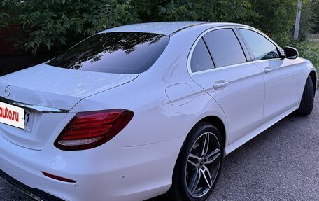 Mercedes-Benz E-Класс, 2019 год, 3 700 000 рублей, 3 фотография