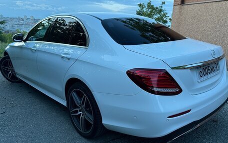 Mercedes-Benz E-Класс, 2019 год, 3 700 000 рублей, 4 фотография