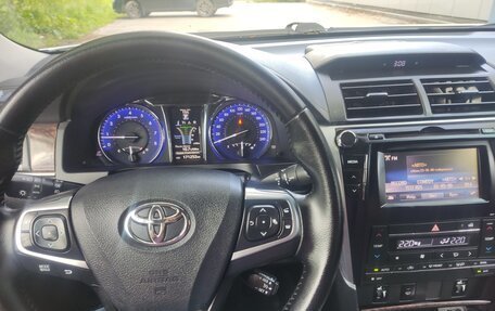 Toyota Camry, 2017 год, 1 920 000 рублей, 2 фотография