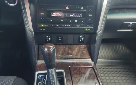 Toyota Camry, 2017 год, 1 920 000 рублей, 10 фотография