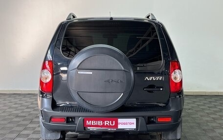 Chevrolet Niva I рестайлинг, 2017 год, 675 000 рублей, 6 фотография