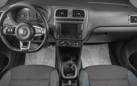 Volkswagen Polo VI (EU Market), 2019 год, 899 000 рублей, 8 фотография