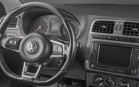 Volkswagen Polo VI (EU Market), 2019 год, 899 000 рублей, 17 фотография