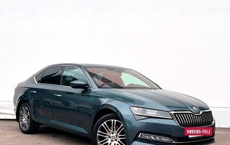 Skoda Superb III рестайлинг, 2021 год, 2 798 500 рублей, 3 фотография