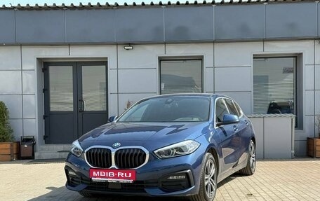 BMW 1 серия, 2020 год, 2 140 000 рублей, 1 фотография