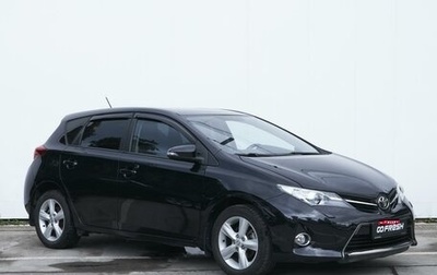 Toyota Auris II, 2013 год, 1 379 000 рублей, 1 фотография