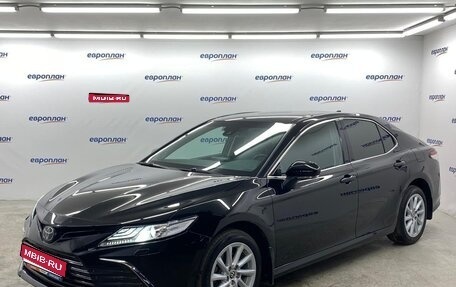 Toyota Camry, 2022 год, 3 750 000 рублей, 1 фотография