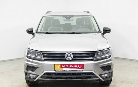 Volkswagen Tiguan II, 2019 год, 2 389 000 рублей, 2 фотография