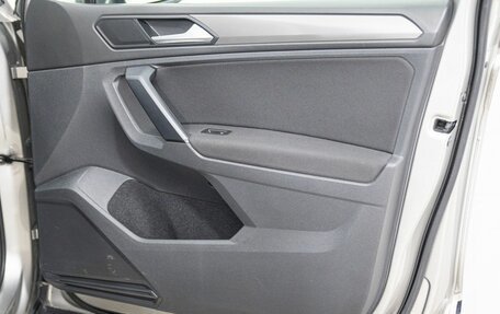 Volkswagen Tiguan II, 2019 год, 2 389 000 рублей, 24 фотография