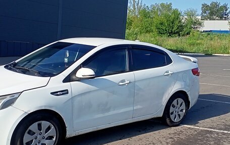 KIA Rio III рестайлинг, 2013 год, 425 000 рублей, 2 фотография