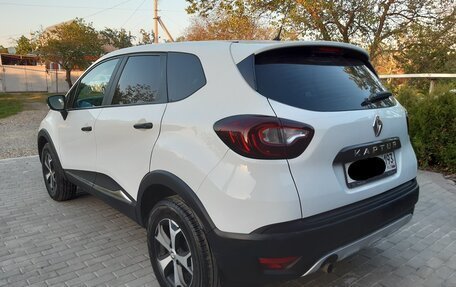 Renault Kaptur I рестайлинг, 2018 год, 1 050 000 рублей, 3 фотография