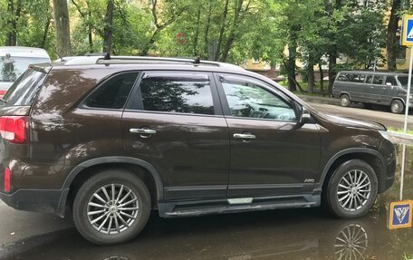 KIA Sorento II рестайлинг, 2013 год, 1 000 000 рублей, 3 фотография