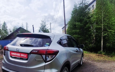 Honda Vezel, 2015 год, 1 600 000 рублей, 5 фотография