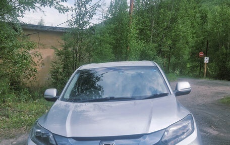 Honda Vezel, 2015 год, 1 600 000 рублей, 6 фотография