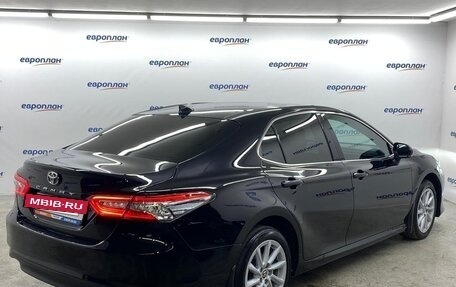 Toyota Camry, 2022 год, 3 750 000 рублей, 3 фотография