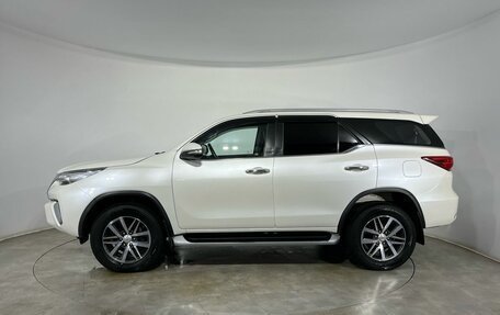 Toyota Fortuner II, 2018 год, 3 000 000 рублей, 2 фотография